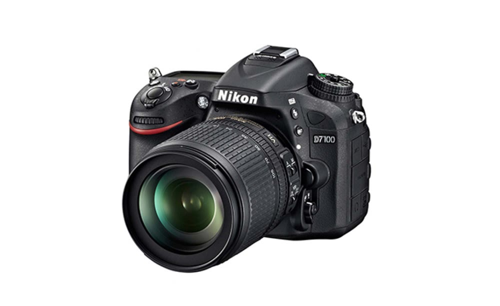 D7100