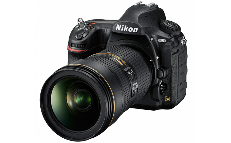 Nikon  デジタル一眼レフカメラ D850　レリーズ数1万以下